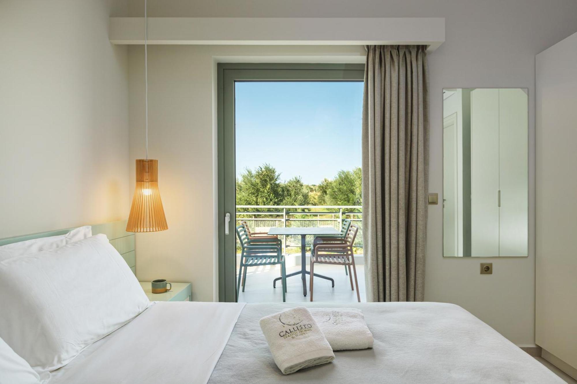 Callisto Seaside Homes & Suites Маратополис Экстерьер фото
