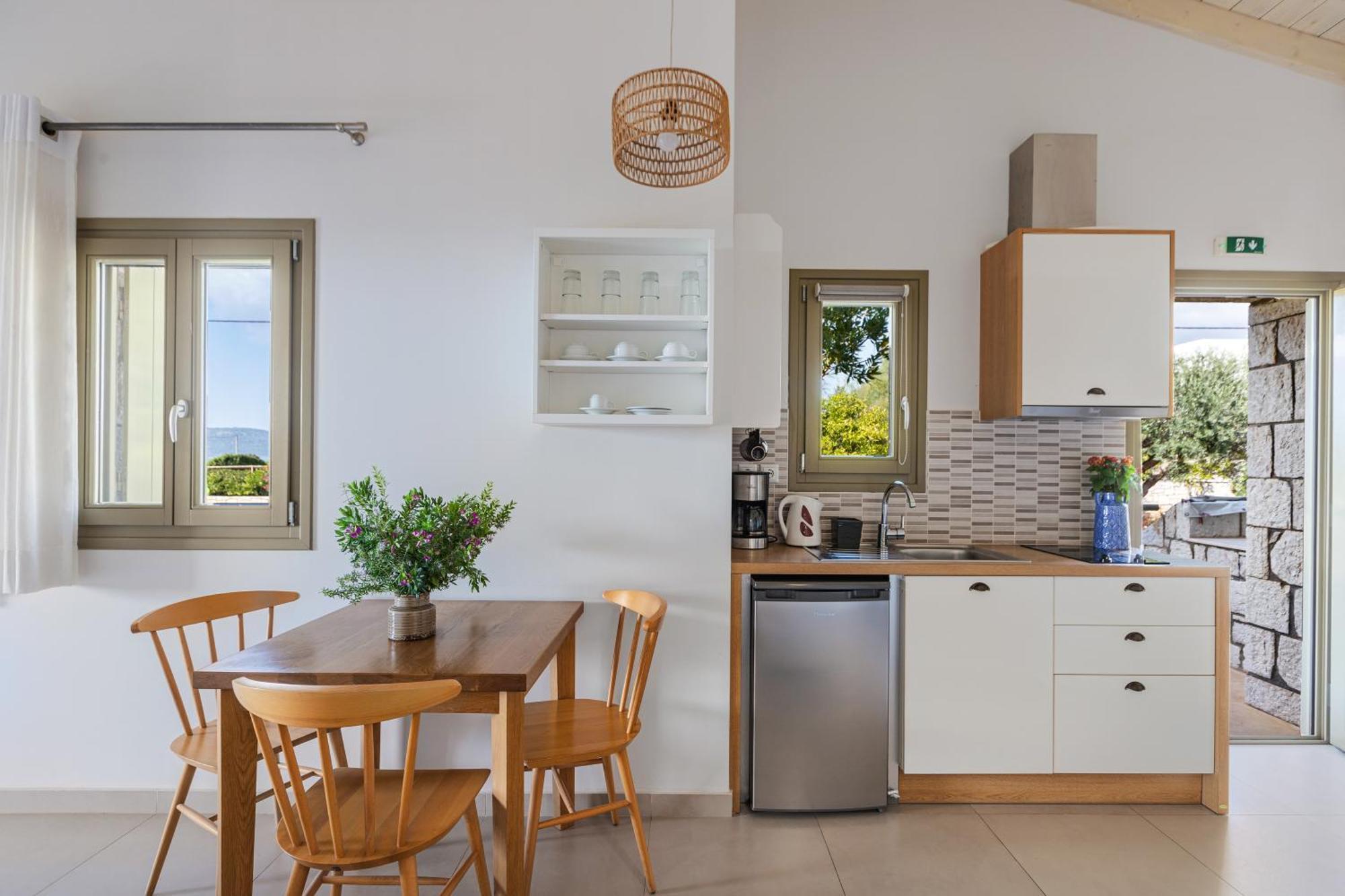 Callisto Seaside Homes & Suites Маратополис Экстерьер фото